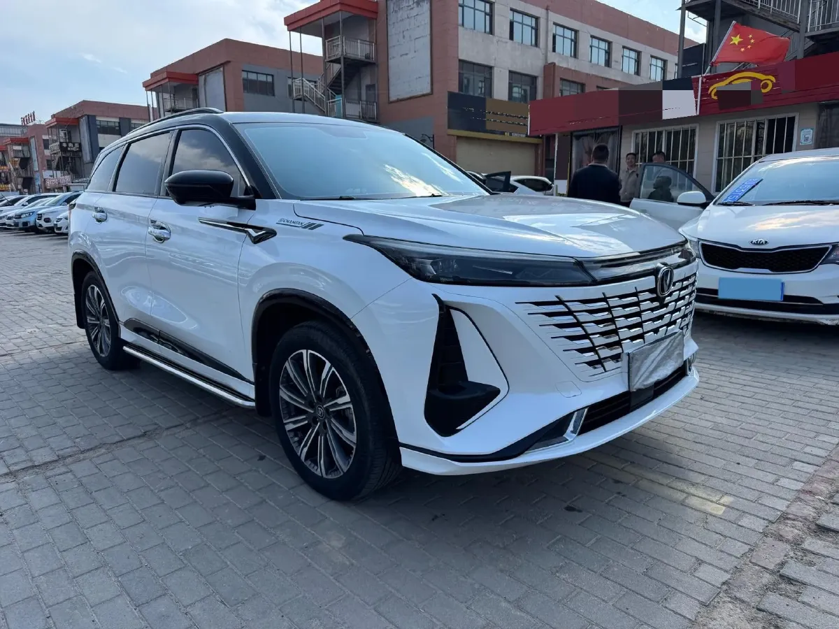 2023 ChangAn CS75 Plus 1.5T 188HP L4 8AT,autocango,china used car exporter,china ev exporter,chinese used car exporter,chinese used ev exporter