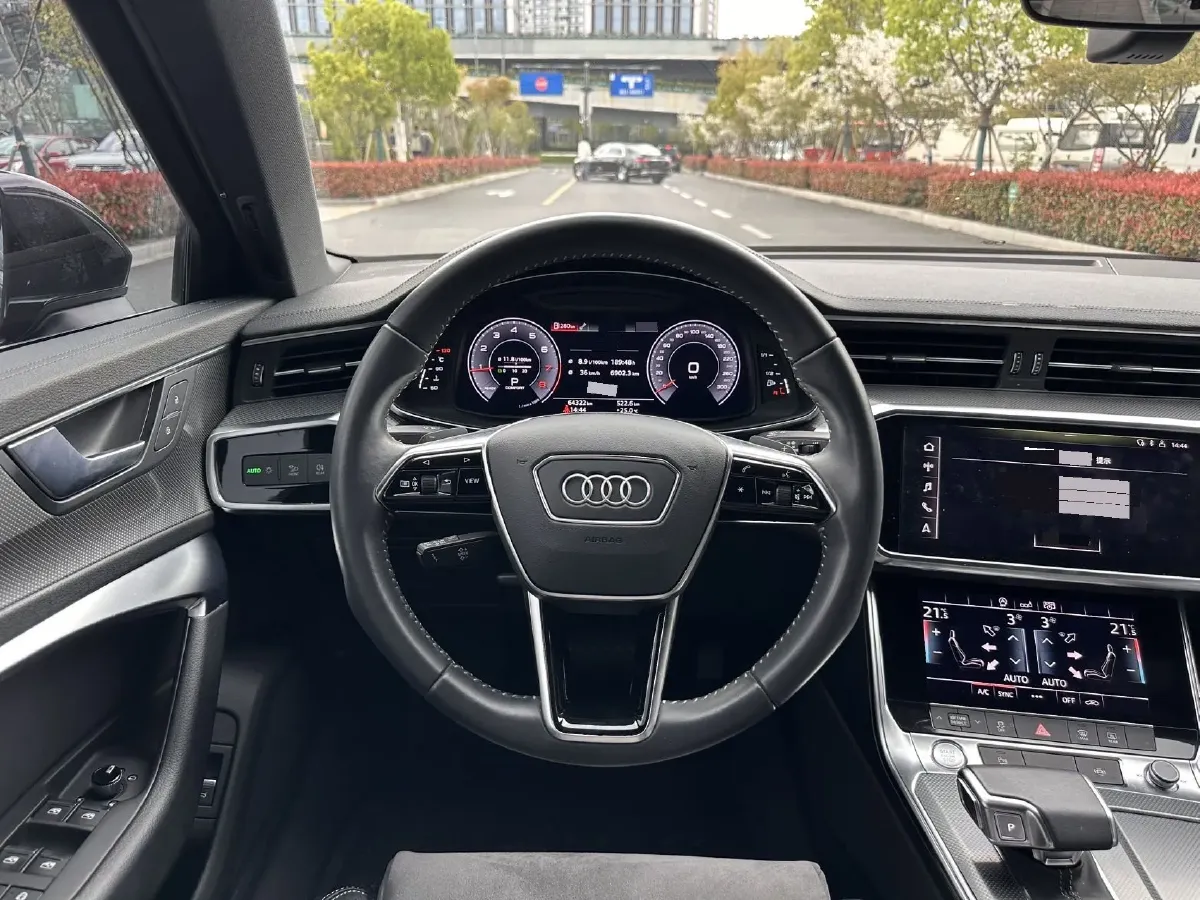 2020 Audi A6L 2.0T 224HP L4 7DCT,autocango,china used car exporter,china ev exporter,chinese used car exporter,chinese used ev exporter