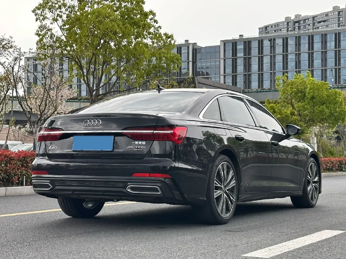 2020 Audi A6L 2.0T 224HP L4 7DCT,autocango,china used car exporter,china ev exporter,chinese used car exporter,chinese used ev exporter