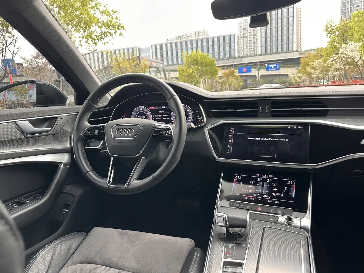 2020 Audi A6L 2.0T 224HP L4 7DCT,autocango,china used car exporter,china ev exporter,chinese used car exporter,chinese used ev exporter