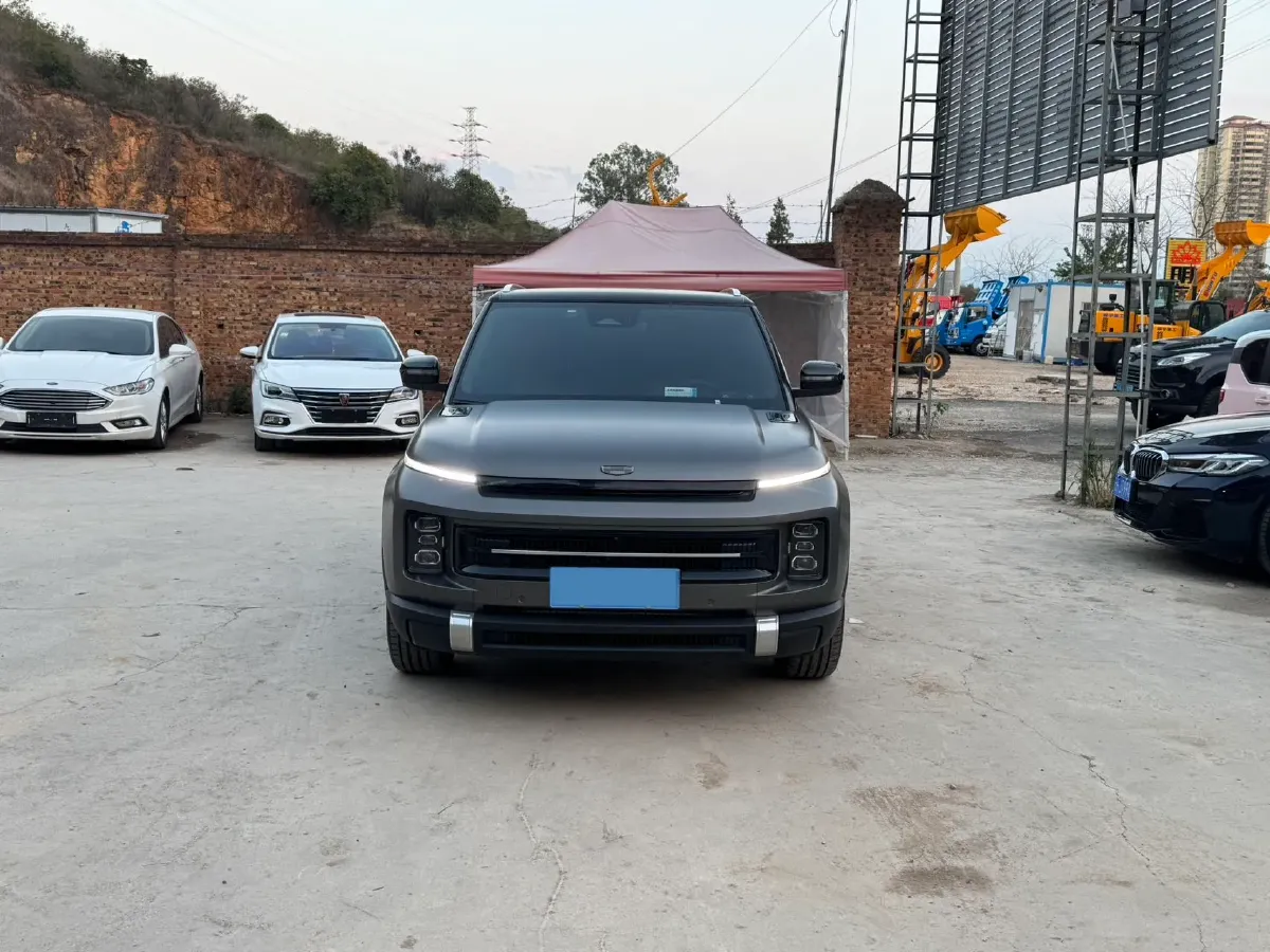 2023 Geely ICON 1.5T 181HP L4 7DCT,autocango,china used car exporter,china ev exporter,chinese used car exporter,chinese used ev exporter