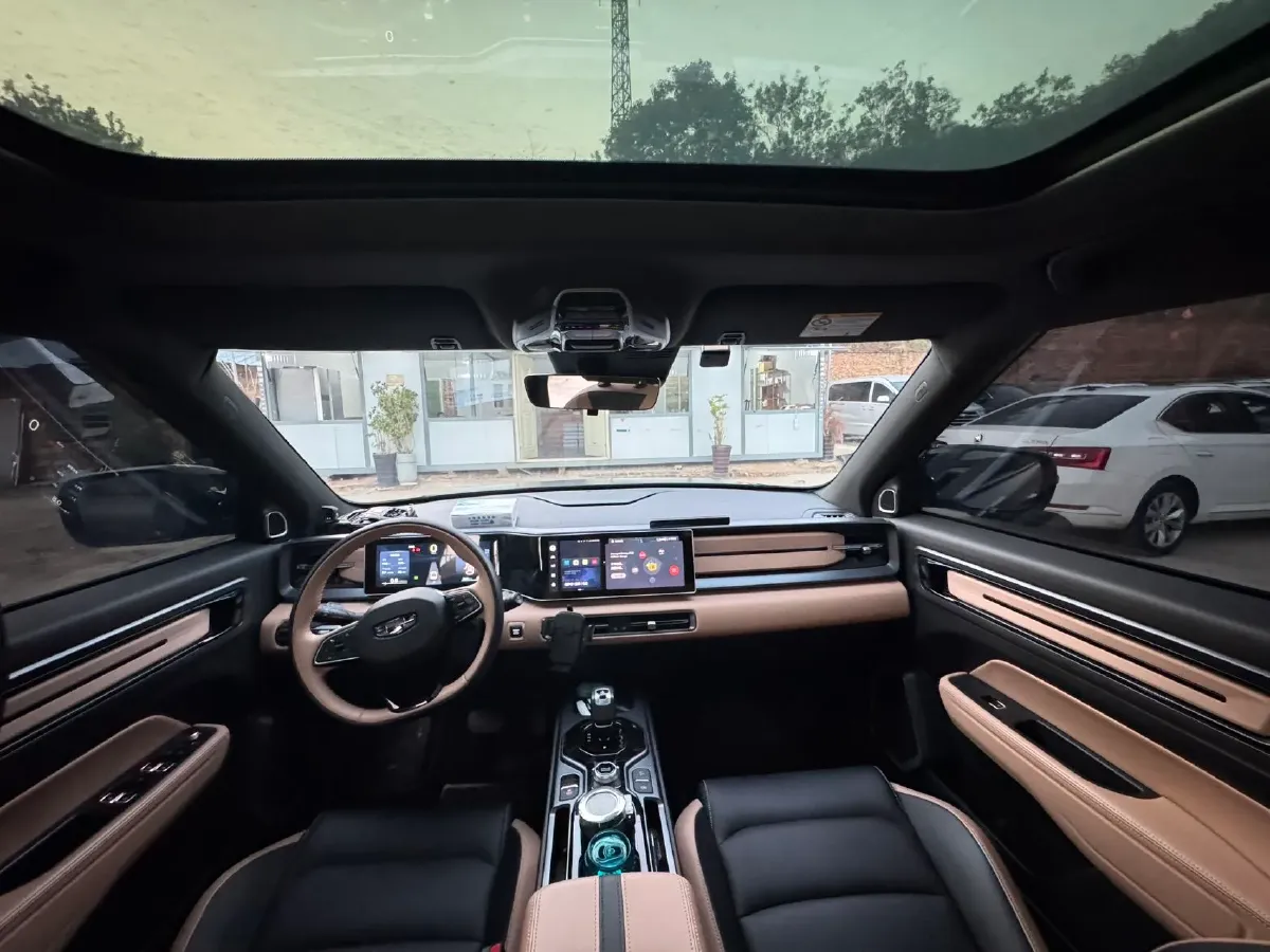 2023 Geely ICON 1.5T 181HP L4 7DCT,autocango,china used car exporter,china ev exporter,chinese used car exporter,chinese used ev exporter