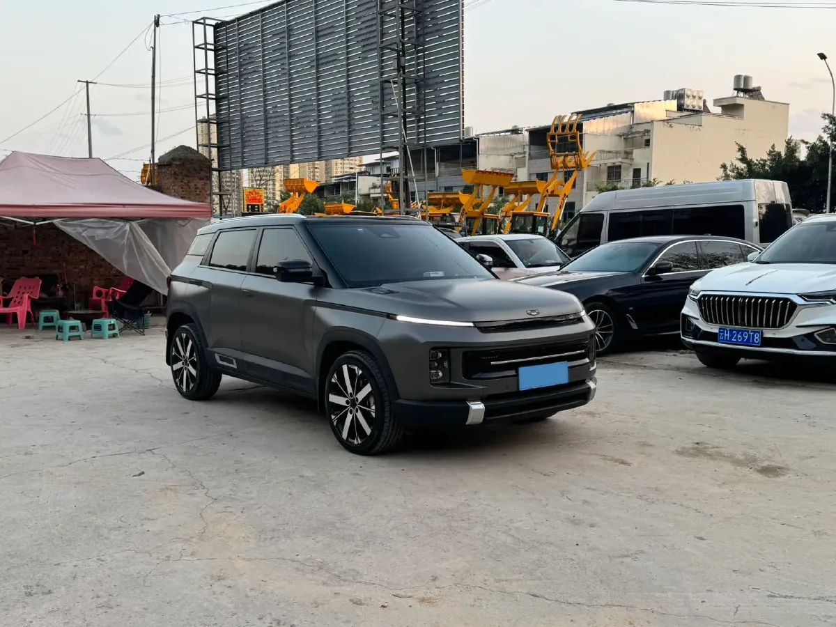 2023 Geely ICON 1.5T 181HP L4 7DCT,autocango,china used car exporter,china ev exporter,chinese used car exporter,chinese used ev exporter