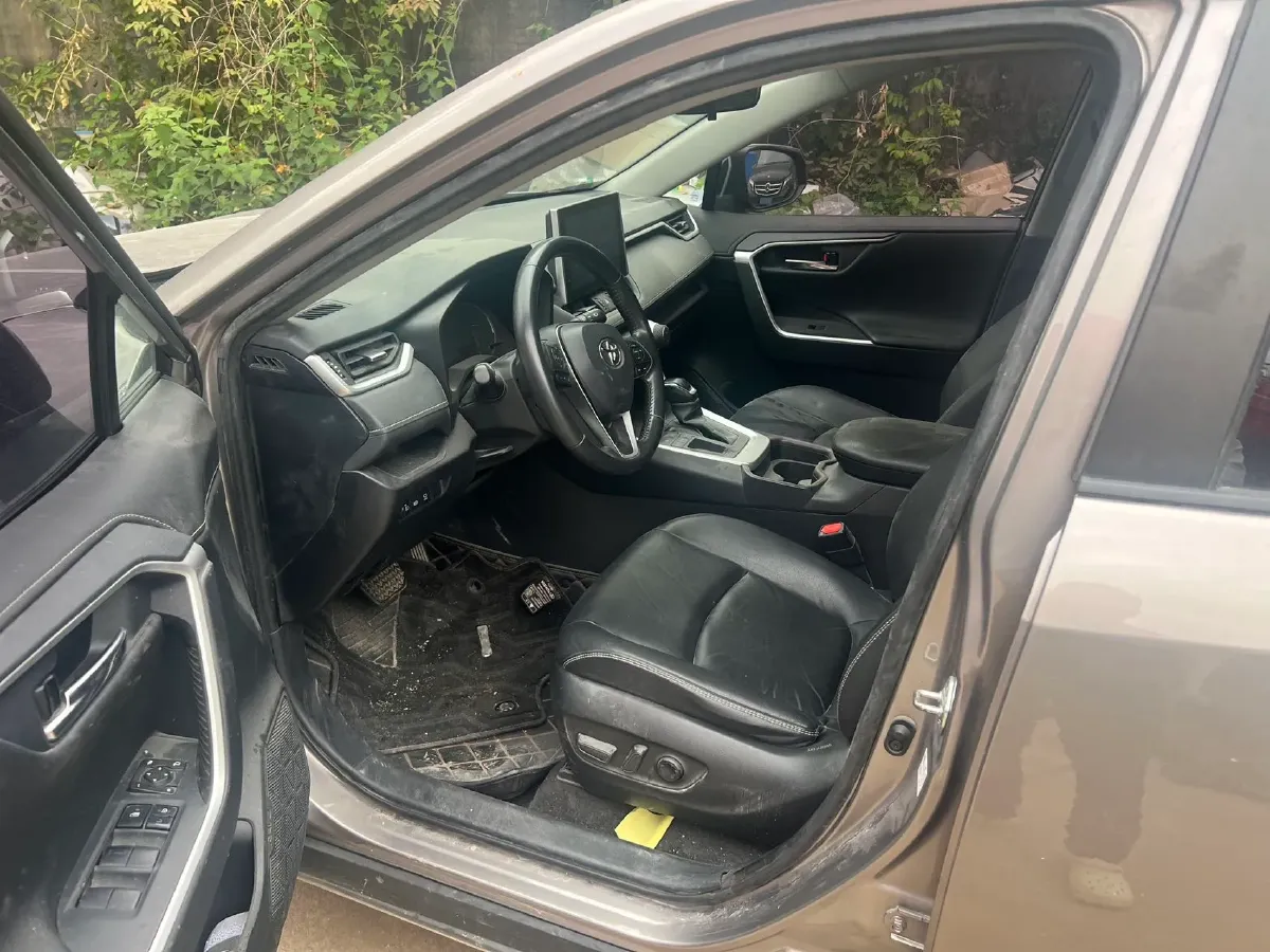 2021 Toyota RAV4 2.0L 171HP L4 CVT,autocango,china used car exporter,china ev exporter,chinese used car exporter,chinese used ev exporter