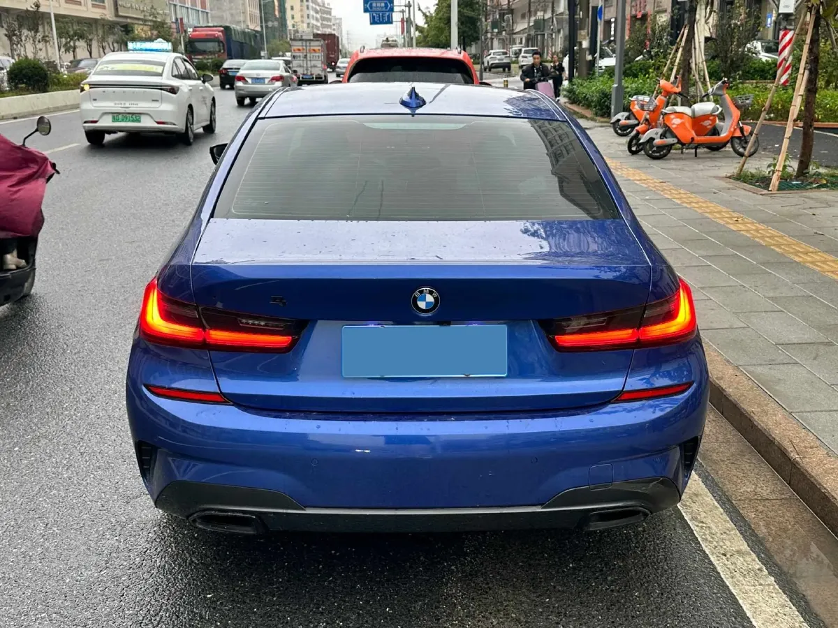 2021 BMW 3 Series 2.0T 184HP L4 8AT,autocango,china used car exporter,china ev exporter,chinese used car exporter,chinese used ev exporter