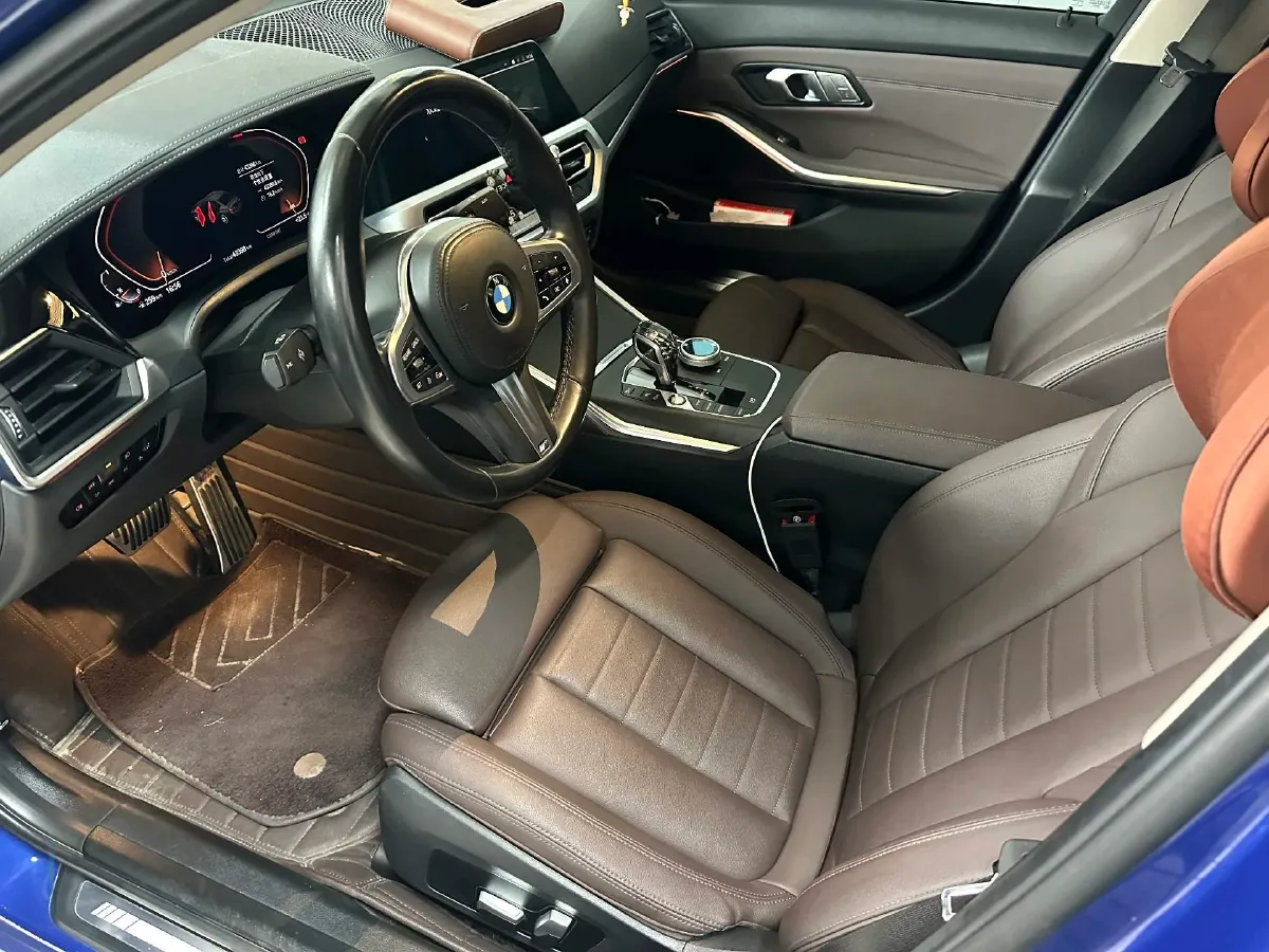 2021 BMW 3 Series 2.0T 184HP L4 8AT,autocango,china used car exporter,china ev exporter,chinese used car exporter,chinese used ev exporter