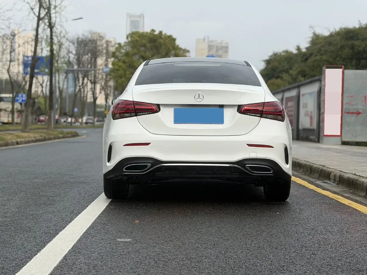 2022 Mercedes-Benz A Class 1.3T 136HP L4 7DCT,autocango,china used car exporter,china ev exporter,chinese used car exporter,chinese used ev exporter