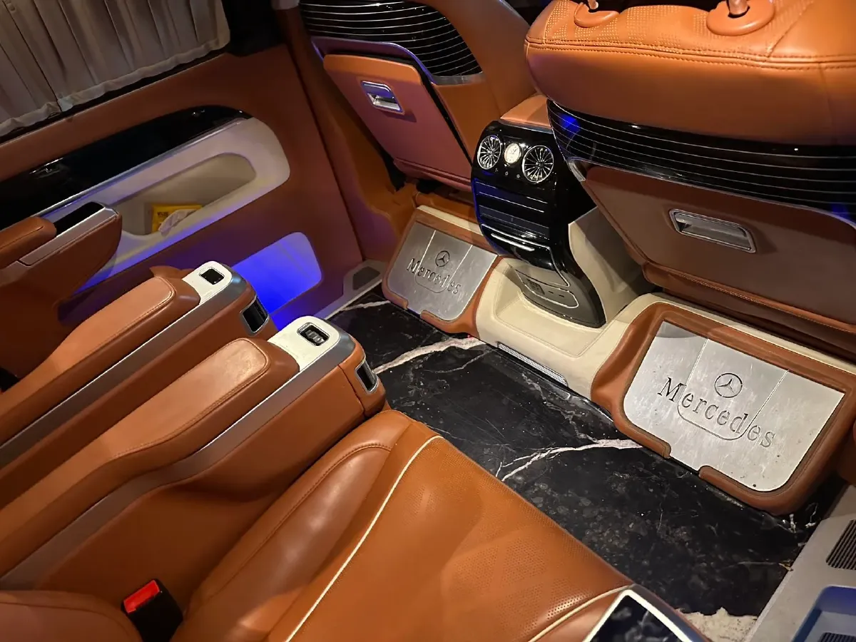 2021 Mercedes-Benz Vito 2.0T 211HP L4 9AT,autocango,china used car exporter,china ev exporter,chinese used car exporter,chinese used ev exporter