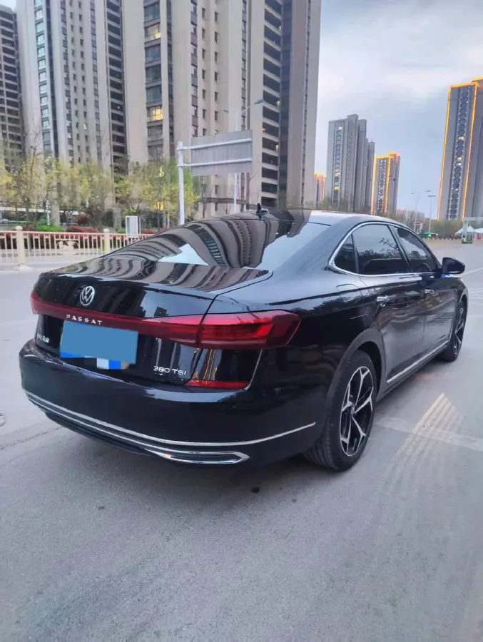 2024 Volkswagen Passat 2.0T 220HP L4 7DCT,autocango,china used car exporter,china ev exporter,chinese used car exporter,chinese used ev exporter