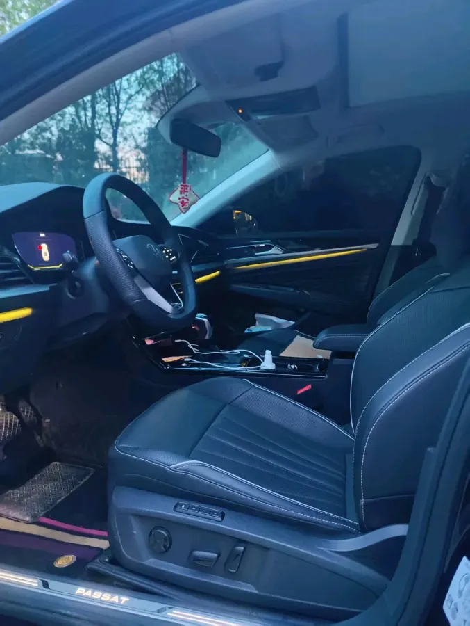 2024 Volkswagen Passat 2.0T 220HP L4 7DCT,autocango,china used car exporter,china ev exporter,chinese used car exporter,chinese used ev exporter