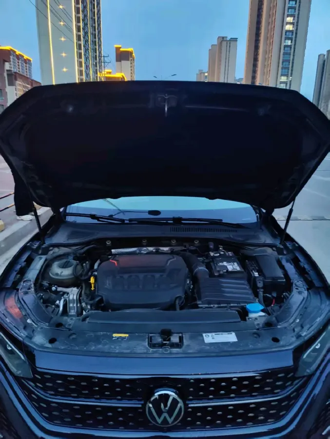 2024 Volkswagen Passat 2.0T 220HP L4 7DCT,autocango,china used car exporter,china ev exporter,chinese used car exporter,chinese used ev exporter