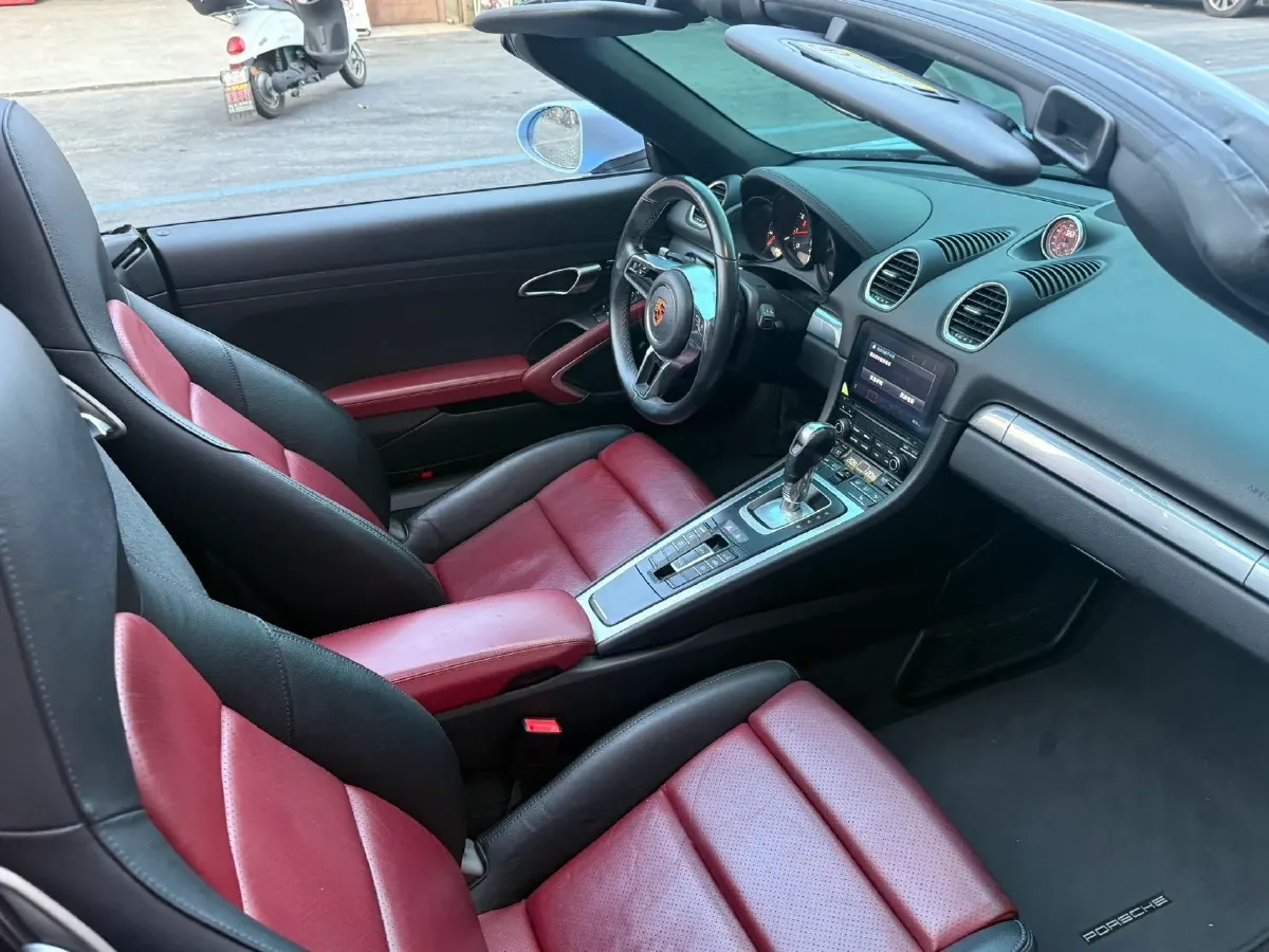 2018 Porsche 718 2.0T 250HP H4 7DCT,autocango,china used car exporter,china ev exporter,chinese used car exporter,chinese used ev exporter