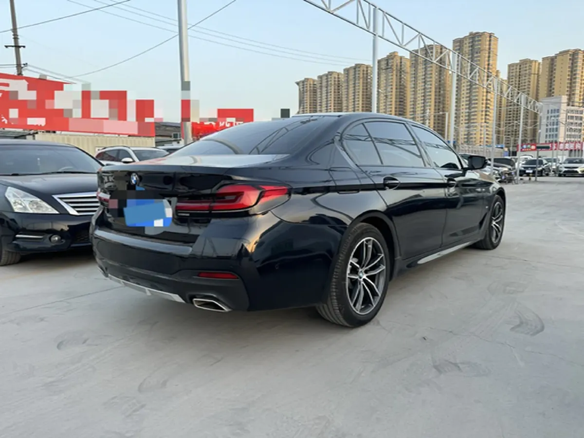 2022 BMW 5 Series 2.0T 184HP L4 8AT,autocango,china used car exporter,china ev exporter,chinese used car exporter,chinese used ev exporter