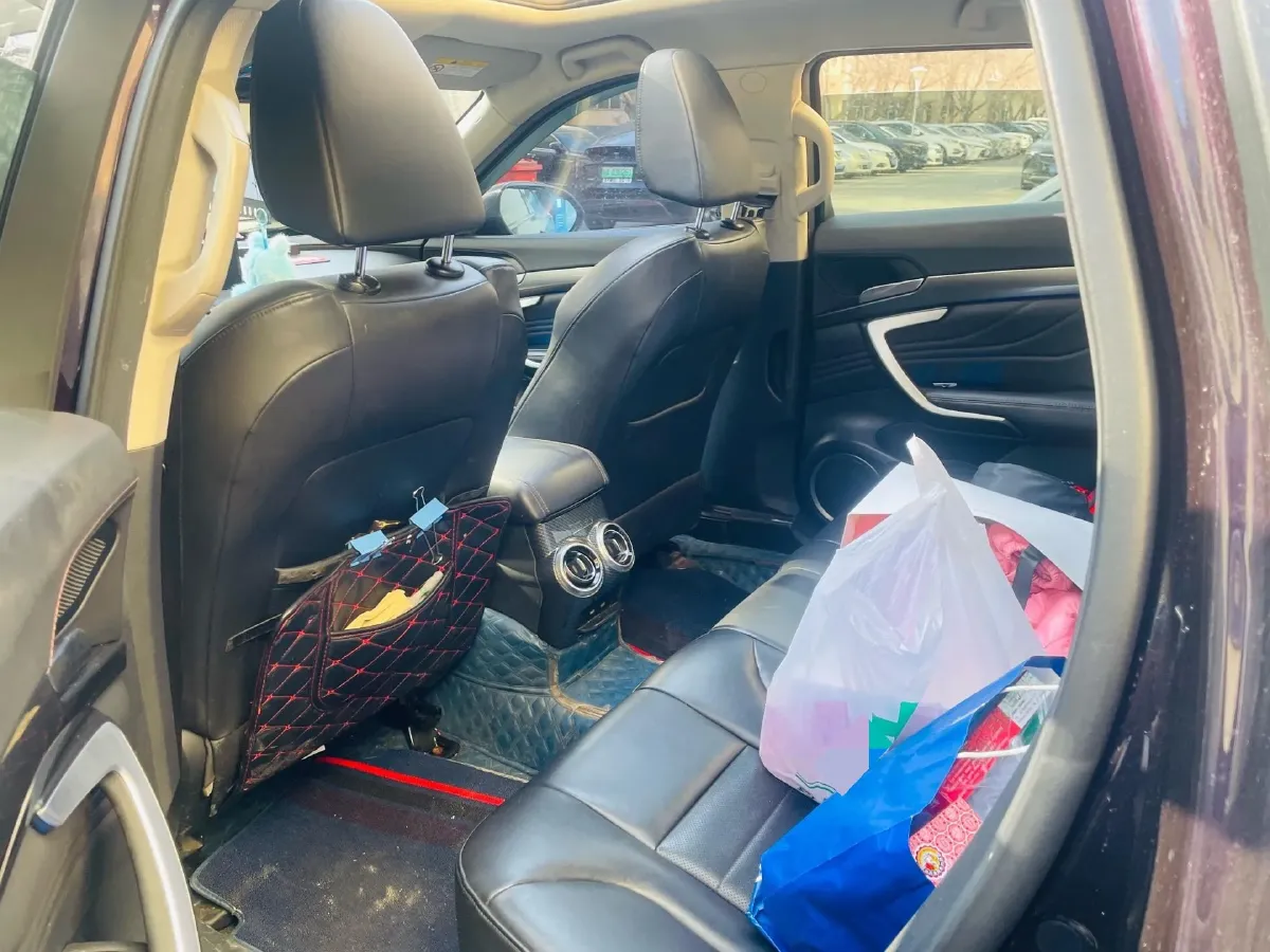 2017 WEY VV7 2.0T 234HP L4 7DCT,autocango,china used car exporter,china ev exporter,chinese used car exporter,chinese used ev exporter