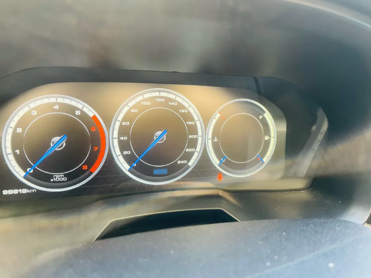 2017 WEY VV7 2.0T 234HP L4 7DCT,autocango,china used car exporter,china ev exporter,chinese used car exporter,chinese used ev exporter