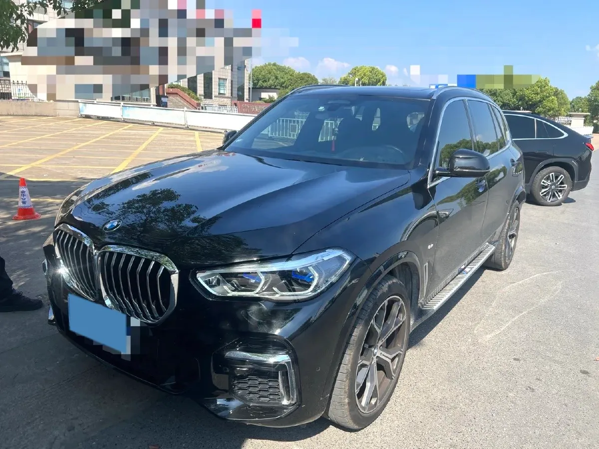 2022 BMW X5 3.0T 333HP L6 8AT,autocango,china used car exporter,china ev exporter,chinese used car exporter,chinese used ev exporter