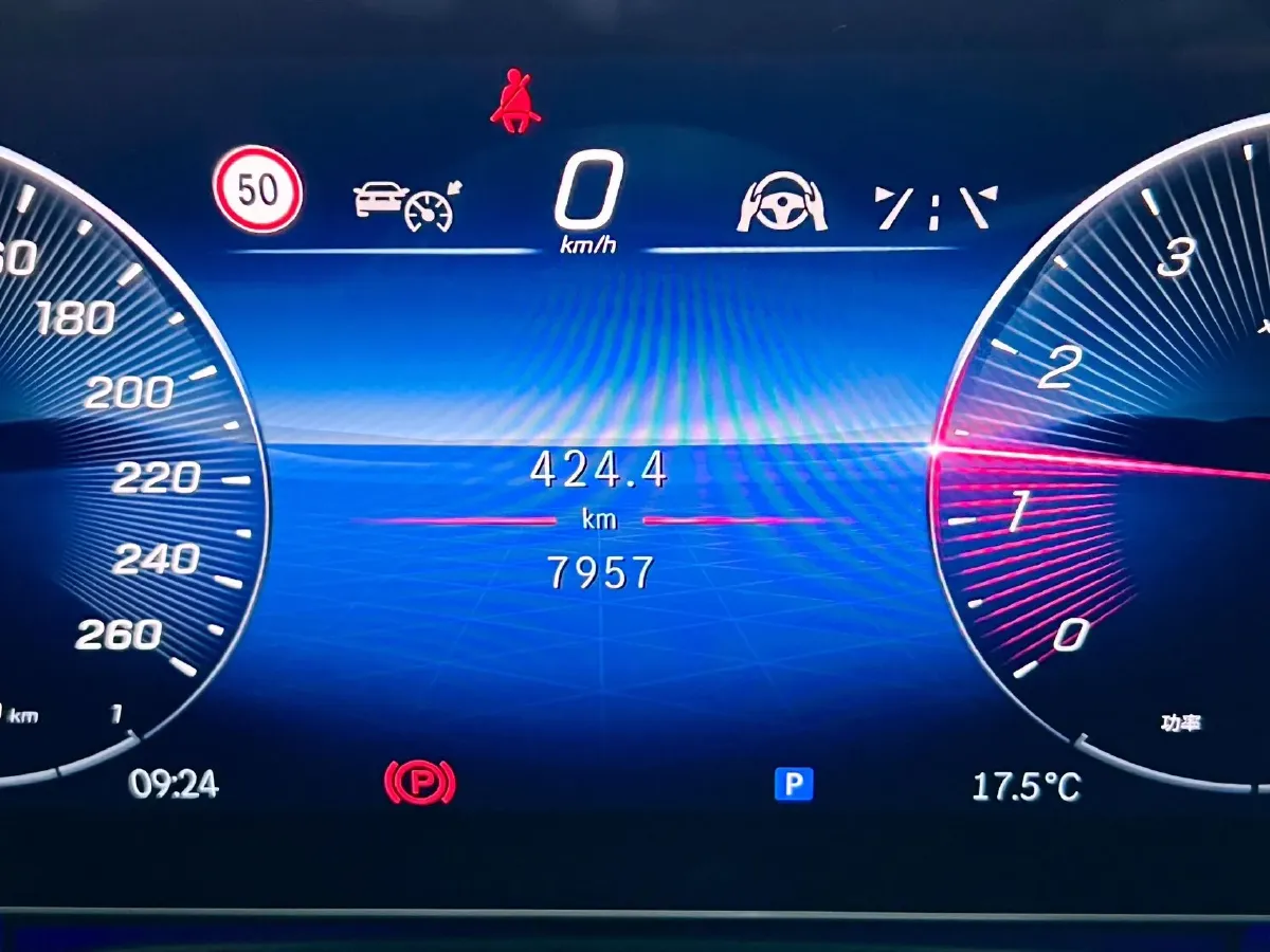 2024 Mercedes-Benz V Class 2.0T 231HP L4 9AT,autocango,china used car exporter,china ev exporter,chinese used car exporter,chinese used ev exporter