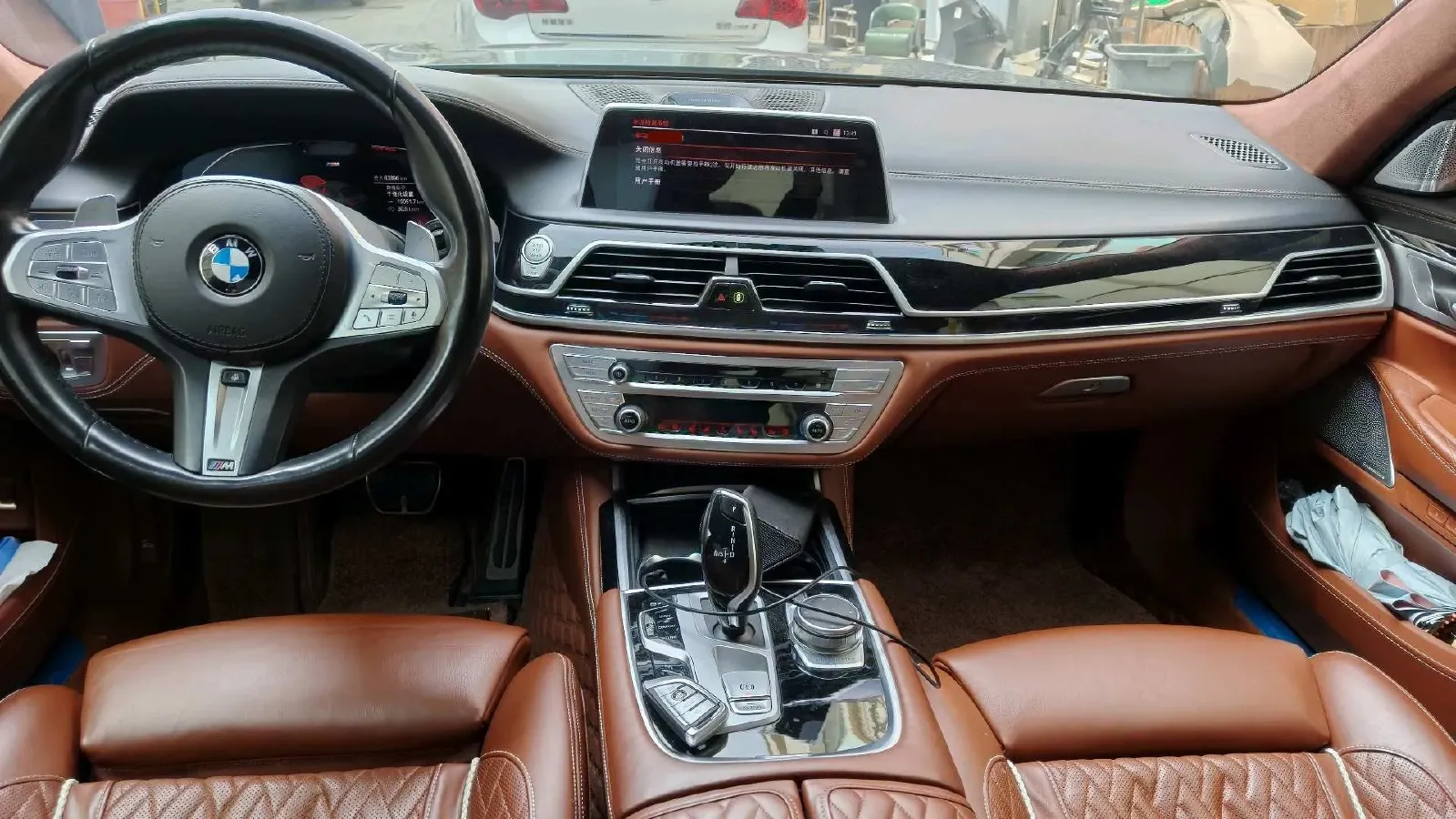 2019 BMW 7 Series 3.0T 340HP L6 8AT,autocango,china used car exporter,china ev exporter,chinese used car exporter,chinese used ev exporter