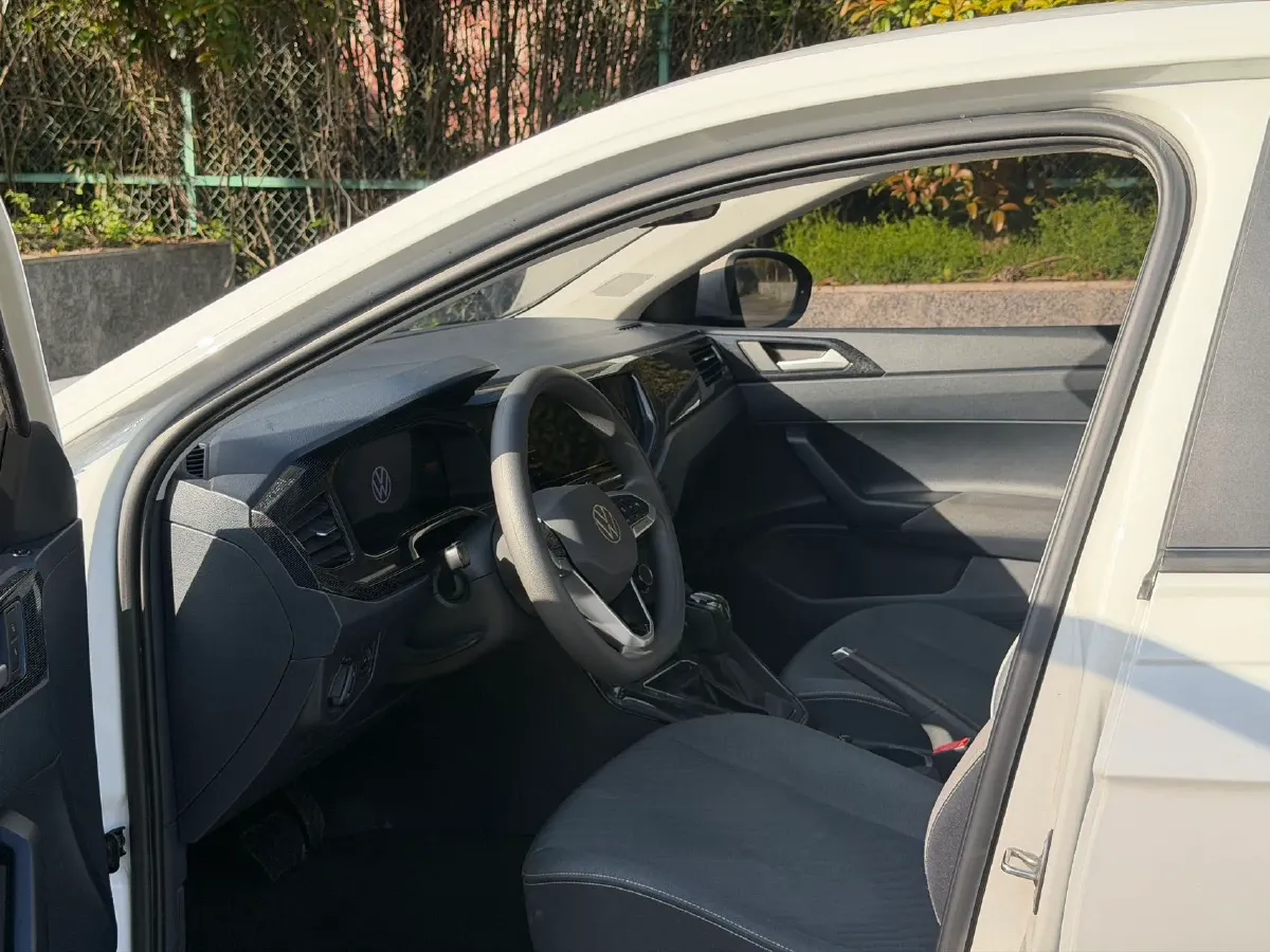 2025 Ruichi Auto EC75 BEV 41.85KWH,autocango,china used car exporter,china ev exporter,chinese used car exporter,chinese used ev exporter