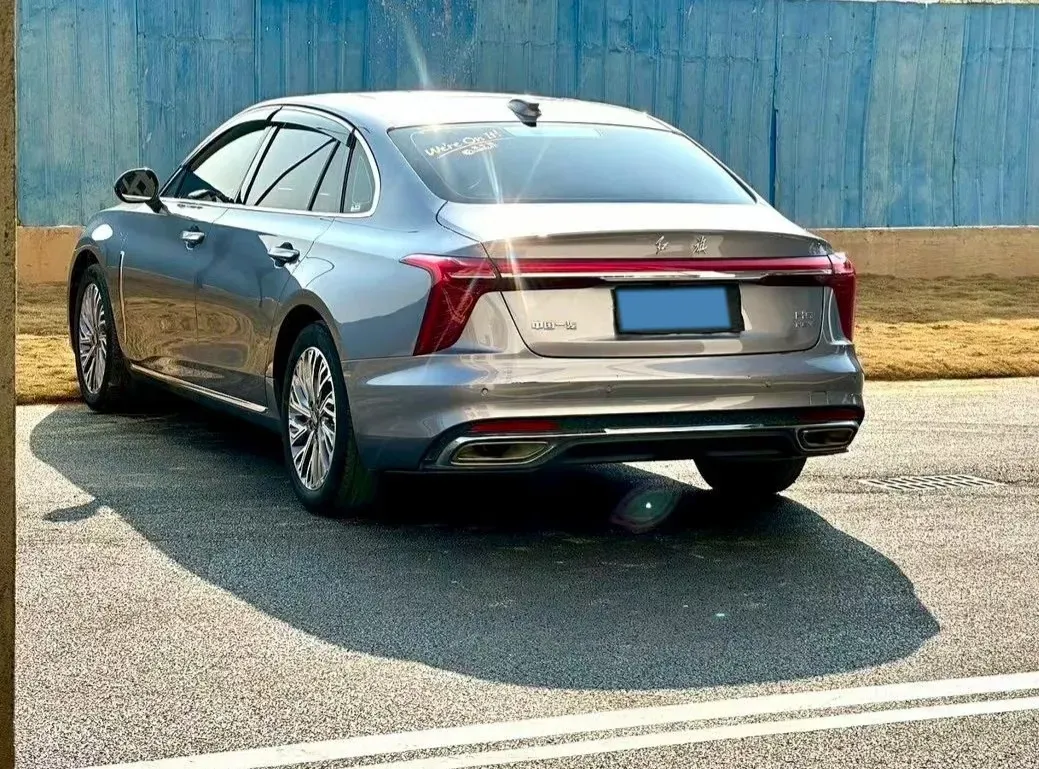 2023 HongQi H5 2.0T 224HP L4 8AT,autocango,china used car exporter,china ev exporter,chinese used car exporter,chinese used ev exporter