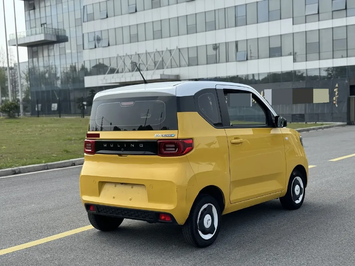 2021 WuLing HongGuang MINI EV BEV 9.3KWH,autocango,china used car exporter,china ev exporter,chinese used car exporter,chinese used ev exporter