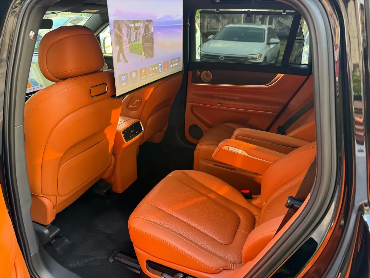 2024 AITO AITO M9 1.5T 152HP L4 REEV 42KWH,autocango,china used car exporter,china ev exporter,chinese used car exporter,chinese used ev exporter