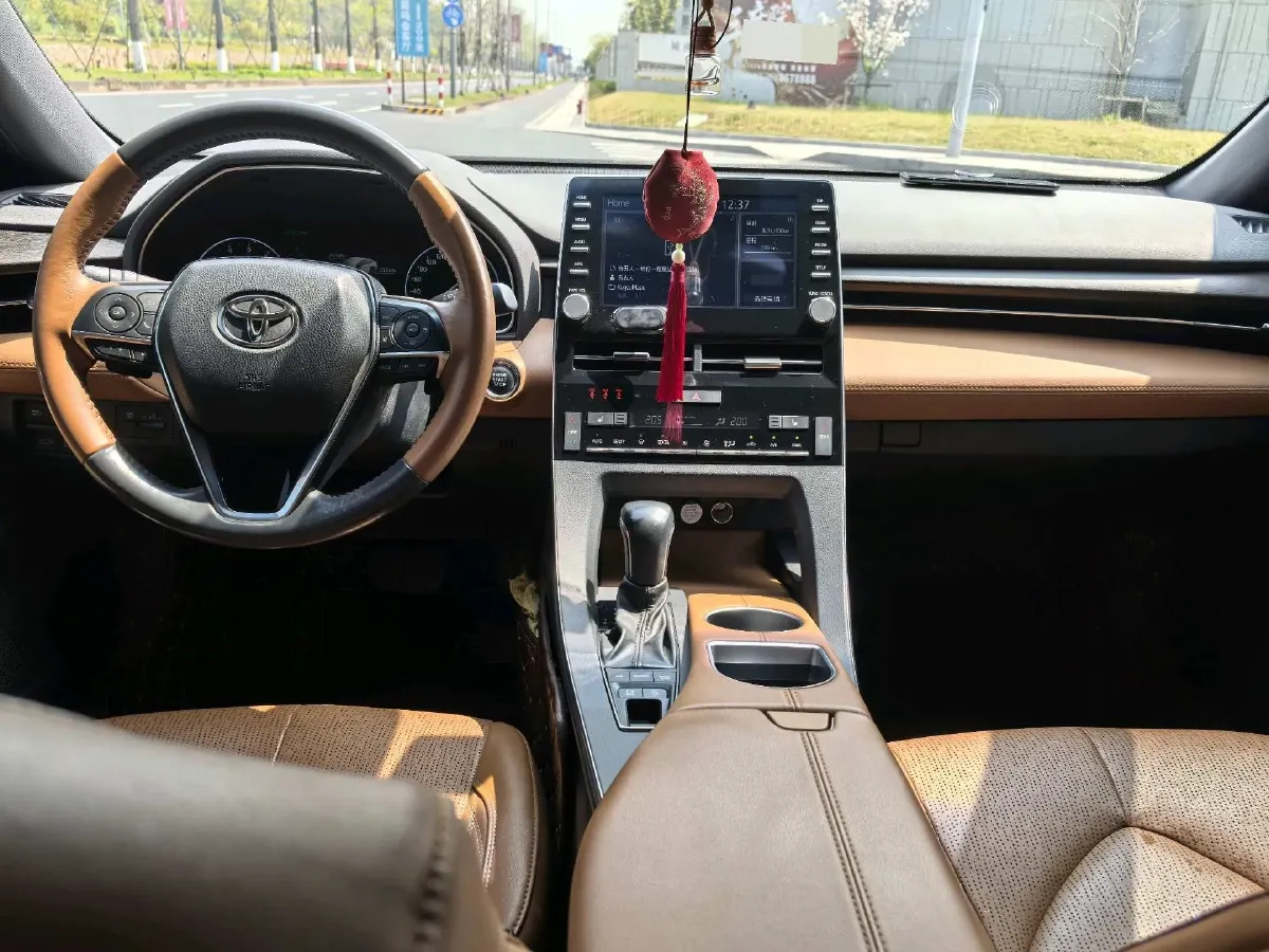 2019 Toyota Avalon 2.5L 209HP L4 8AT,autocango,china used car exporter,china ev exporter,chinese used car exporter,chinese used ev exporter