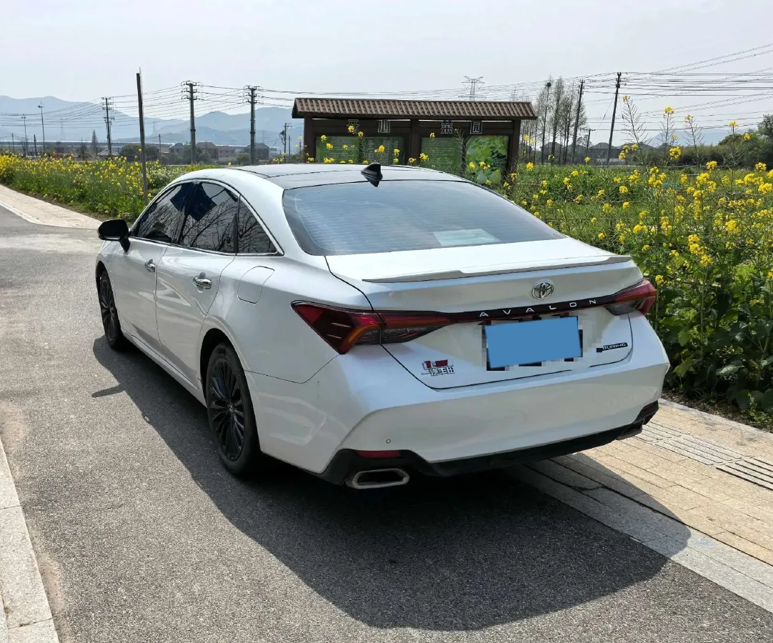 2019 Toyota Avalon 2.5L 209HP L4 8AT,autocango,china used car exporter,china ev exporter,chinese used car exporter,chinese used ev exporter