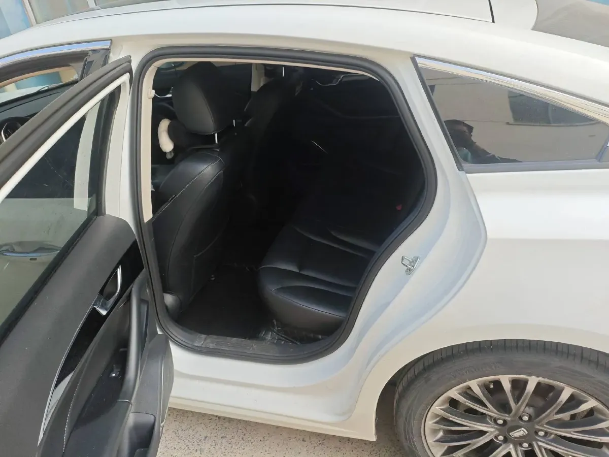 2023 Bestune B70 1.5T 169HP L4 7DCT,autocango,china used car exporter,china ev exporter,chinese used car exporter,chinese used ev exporter