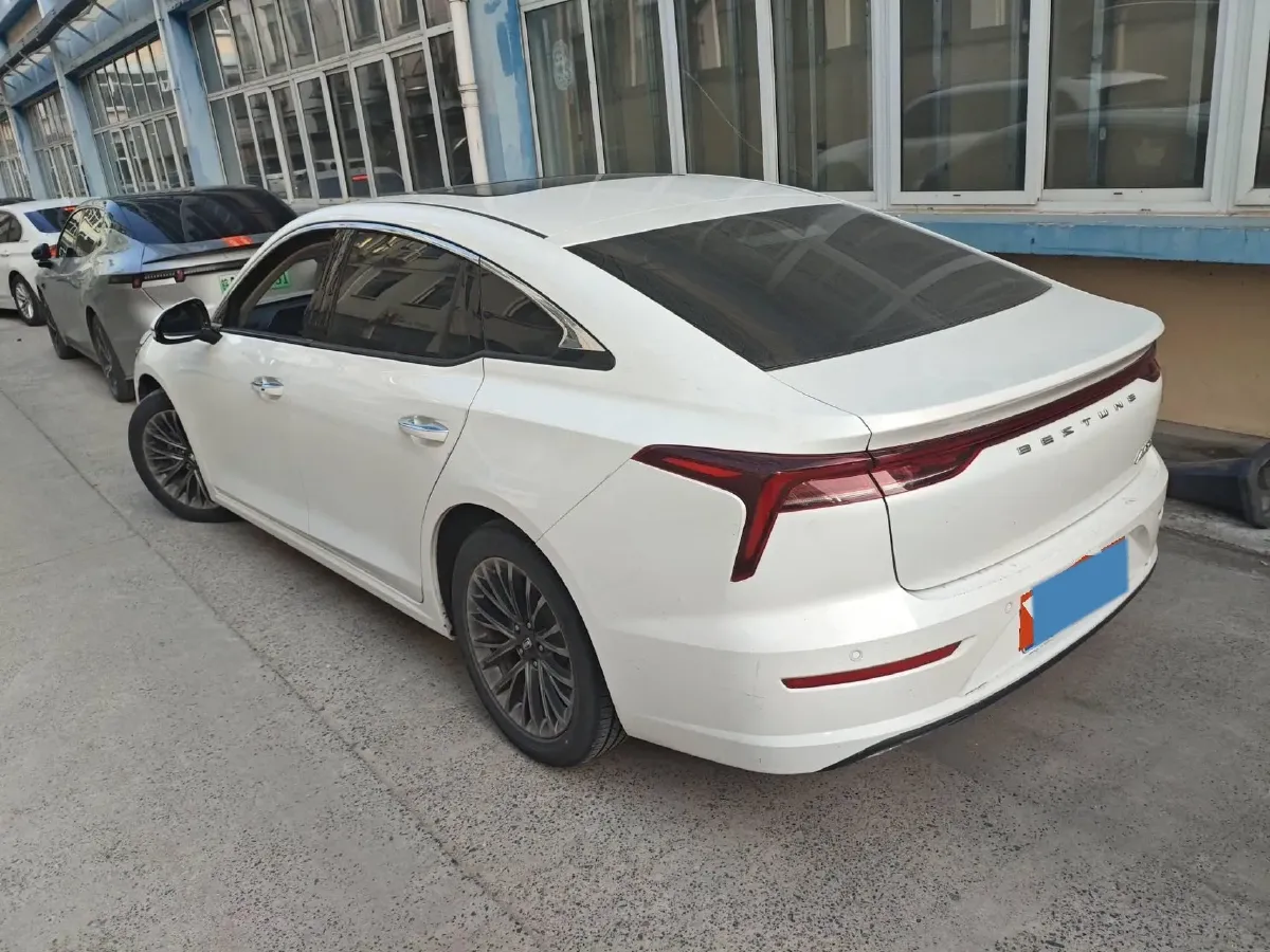 2023 Bestune B70 1.5T 169HP L4 7DCT,autocango,china used car exporter,china ev exporter,chinese used car exporter,chinese used ev exporter