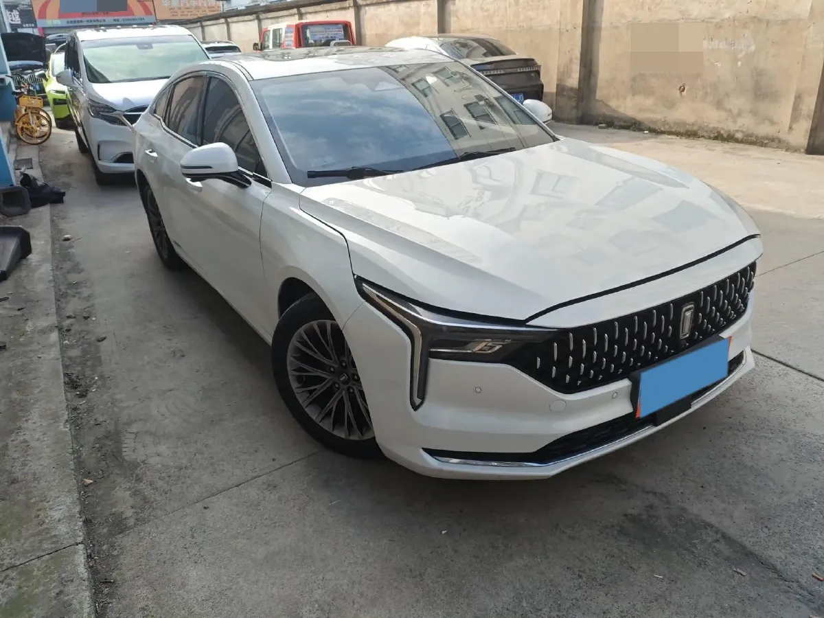 2023 Bestune B70 1.5T 169HP L4 7DCT,autocango,china used car exporter,china ev exporter,chinese used car exporter,chinese used ev exporter