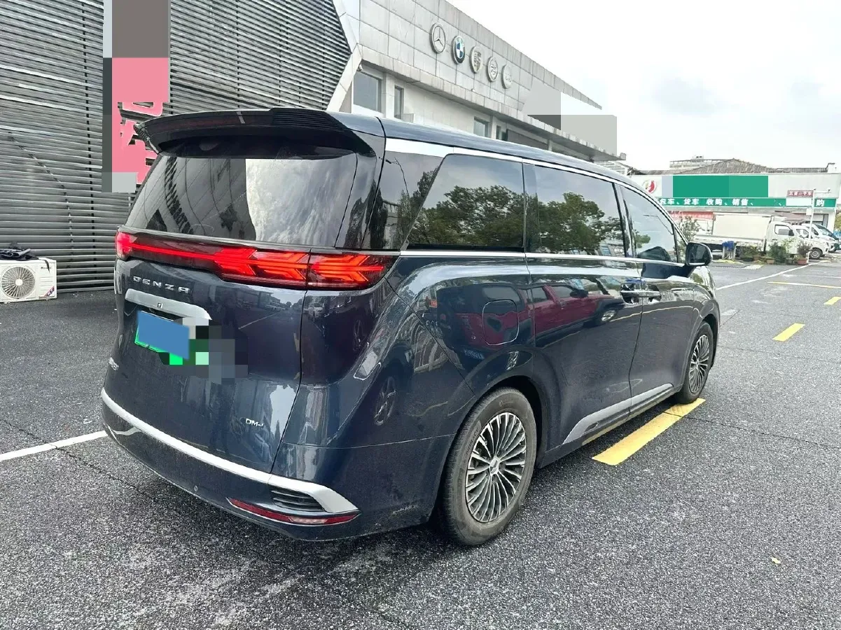 2024 Denza D9 1.5T 139HP L4 E-CVT PHEV 40KWH,autocango,china used car exporter,china ev exporter,chinese used car exporter,chinese used ev exporter