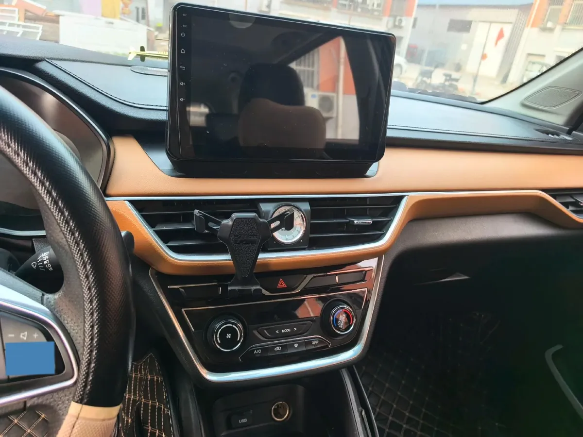 2018 WuLing HongGuang S3 1.5L 112HP L4 6MT,autocango,china used car exporter,china ev exporter,chinese used car exporter,chinese used ev exporter