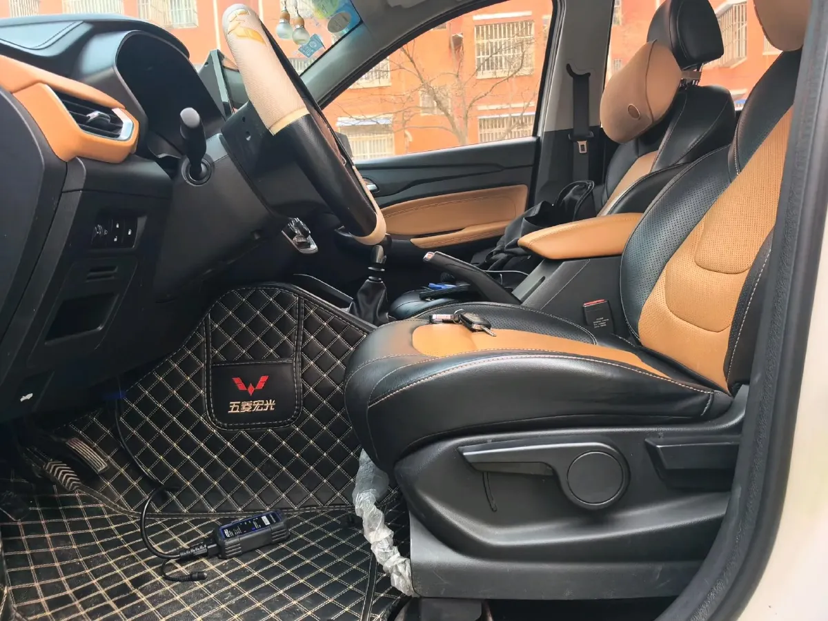 2018 WuLing HongGuang S3 1.5L 112HP L4 6MT,autocango,china used car exporter,china ev exporter,chinese used car exporter,chinese used ev exporter