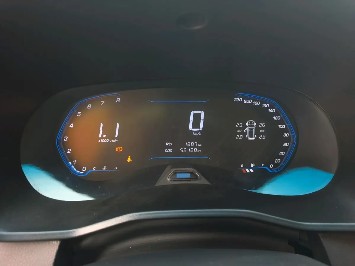 2018 WuLing HongGuang S3 1.5L 112HP L4 6MT,autocango,china used car exporter,china ev exporter,chinese used car exporter,chinese used ev exporter