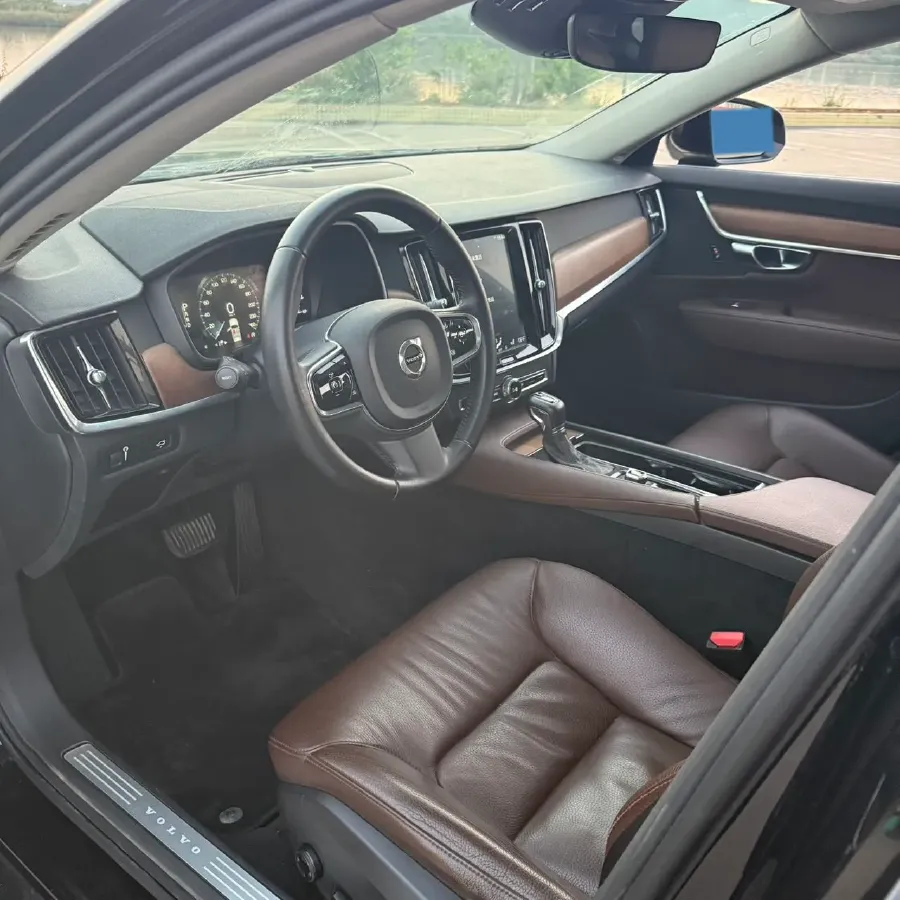 2020 Volvo S90 2.0T 254HP L4 8AT,autocango,china used car exporter,china ev exporter,chinese used car exporter,chinese used ev exporter