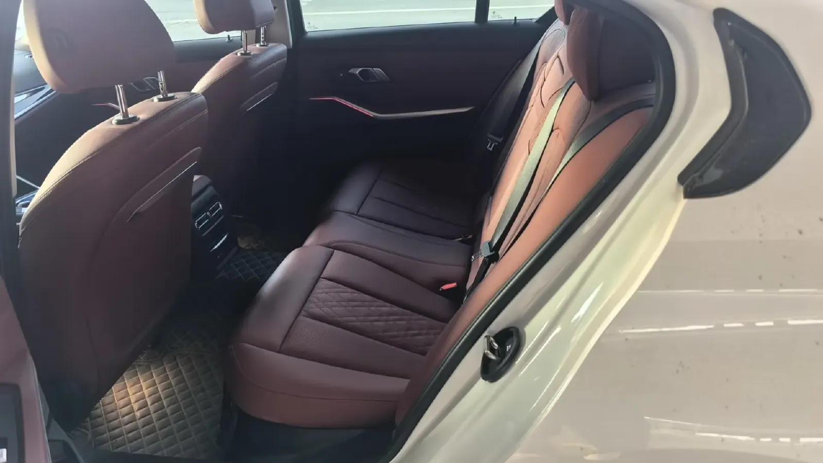 2023 BMW 3 Series 2.0T 184HP L4 8AT,autocango,china used car exporter,china ev exporter,chinese used car exporter,chinese used ev exporter