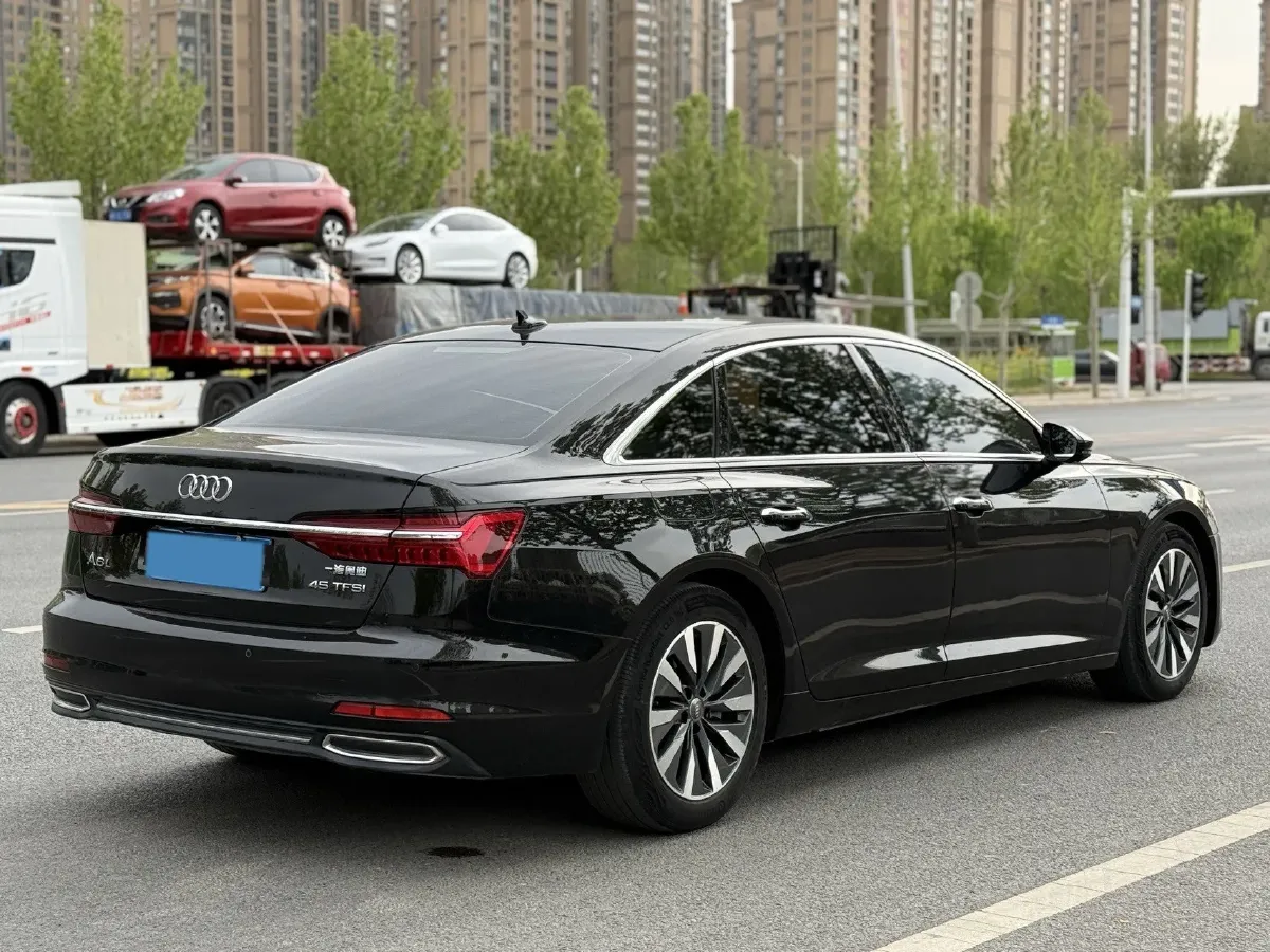 2021 Audi A6L 2.0T 224HP L4 7DCT,autocango,china used car exporter,china ev exporter,chinese used car exporter,chinese used ev exporter