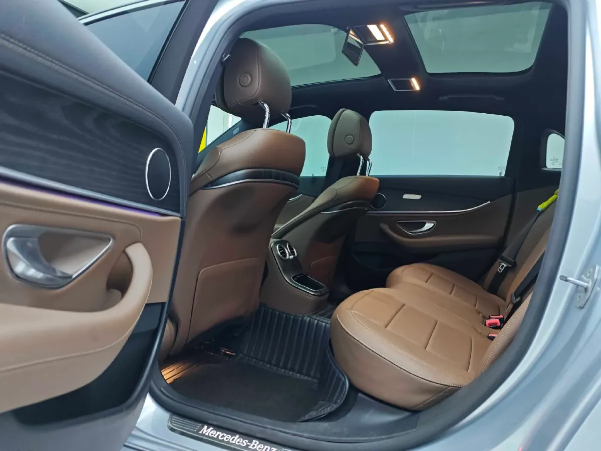 2021 Mercedes-Benz E Class 2.0T 197HP L4 9AT,autocango,china used car exporter,china ev exporter,chinese used car exporter,chinese used ev exporter