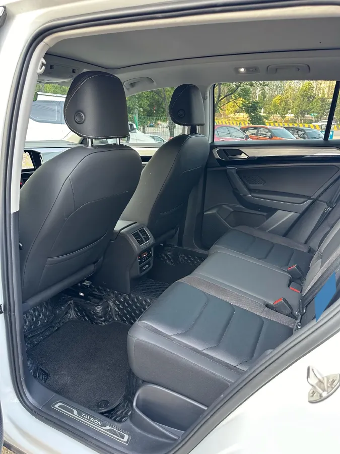 2022 Volkswagen Tayron 2.0T 186HP L4 7DCT,autocango,china used car exporter,china ev exporter,chinese used car exporter,chinese used ev exporter