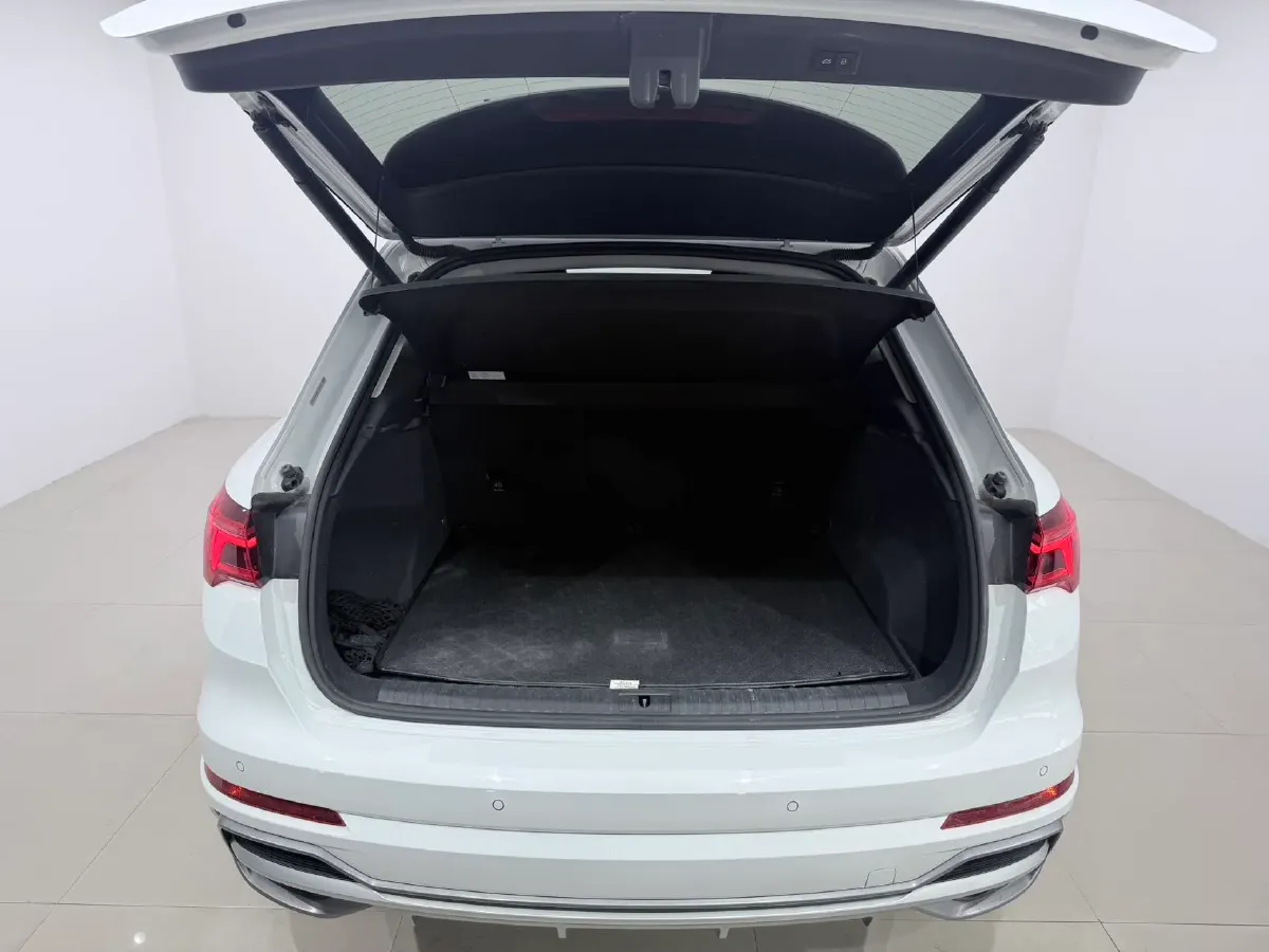 2022 Audi Q3 1.4T 150HP L4 7DCT,autocango,china used car exporter,china ev exporter,chinese used car exporter,chinese used ev exporter