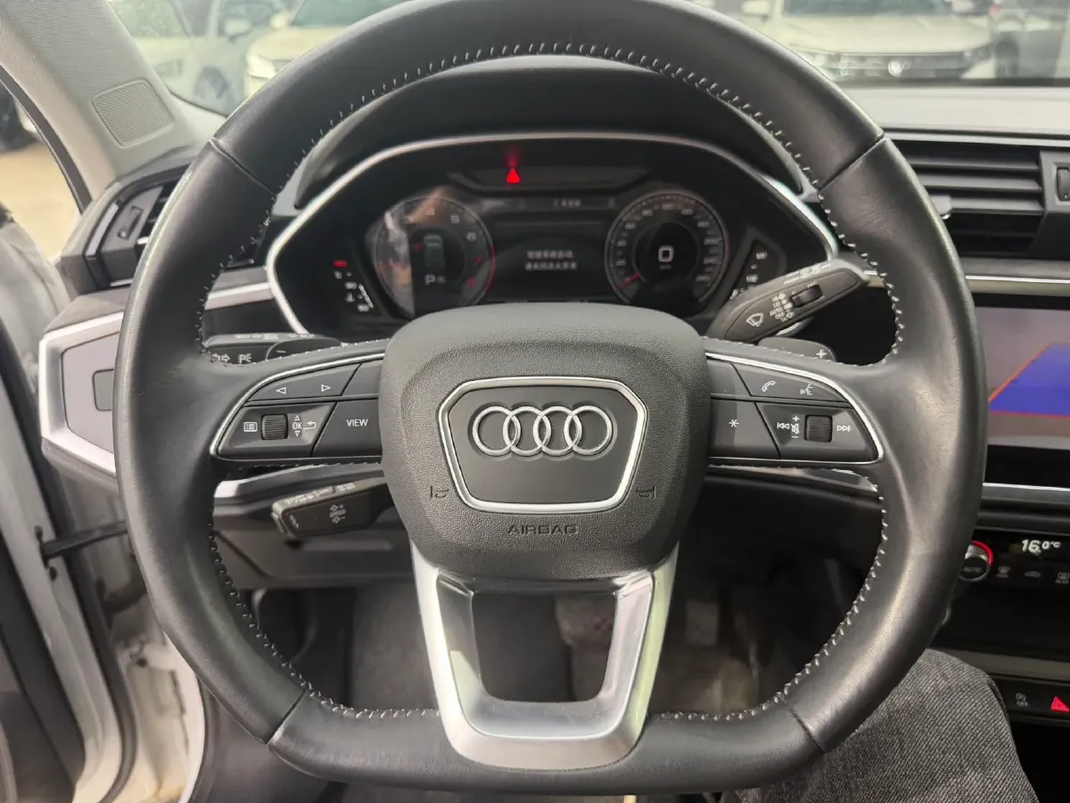 2022 Audi Q3 1.4T 150HP L4 7DCT,autocango,china used car exporter,china ev exporter,chinese used car exporter,chinese used ev exporter