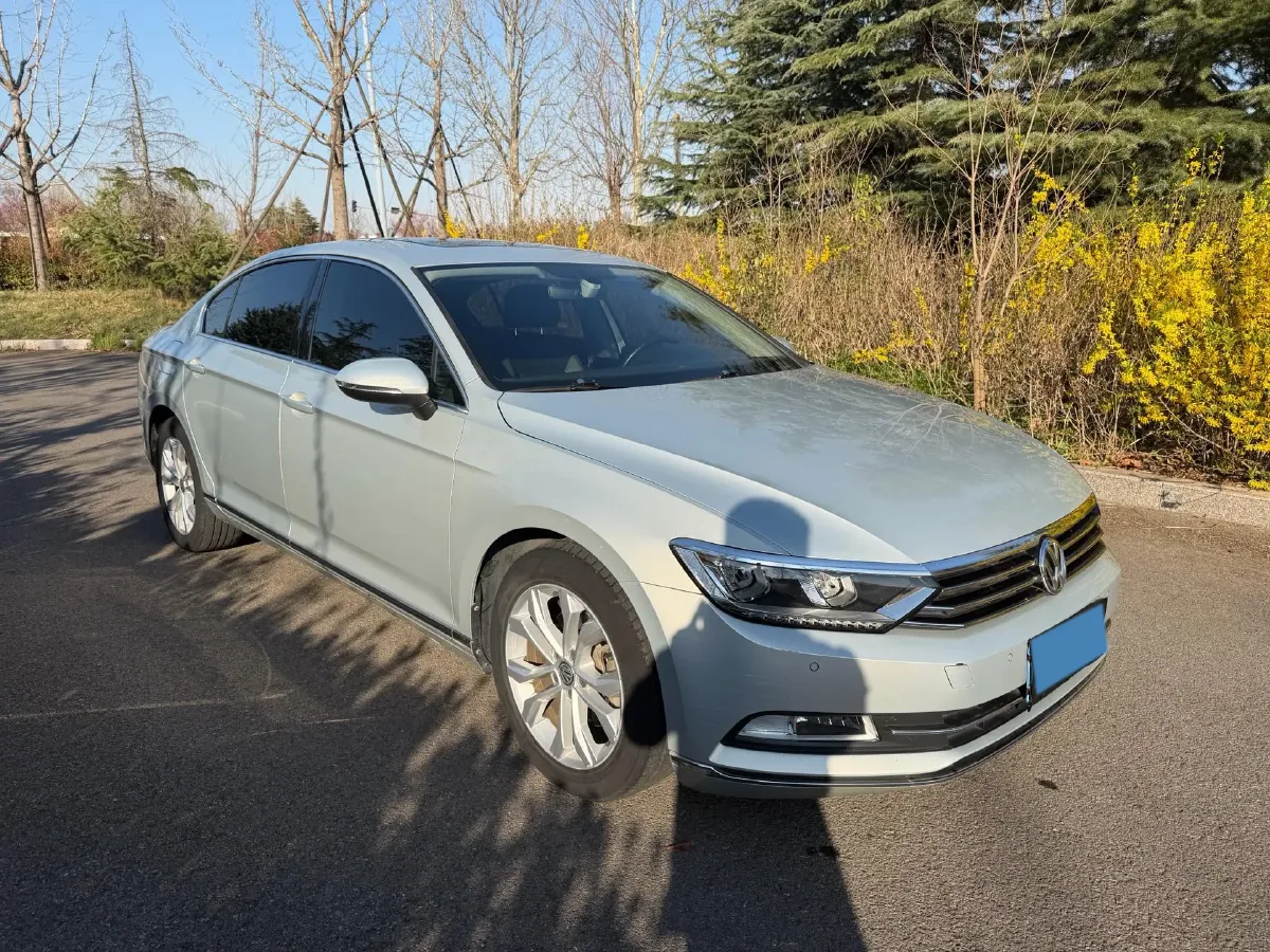 2018 Volkswagen Magotan 1.8T 180HP L4 7DCT,autocango,china used car exporter,china ev exporter,chinese used car exporter,chinese used ev exporter