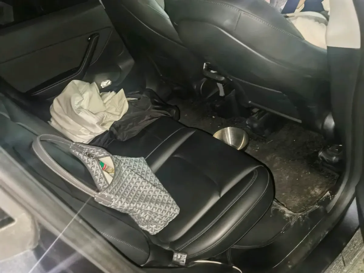 2024 Iveco OuSheng BEV 77.28KWH,autocango,china used car exporter,china ev exporter,chinese used car exporter,chinese used ev exporter