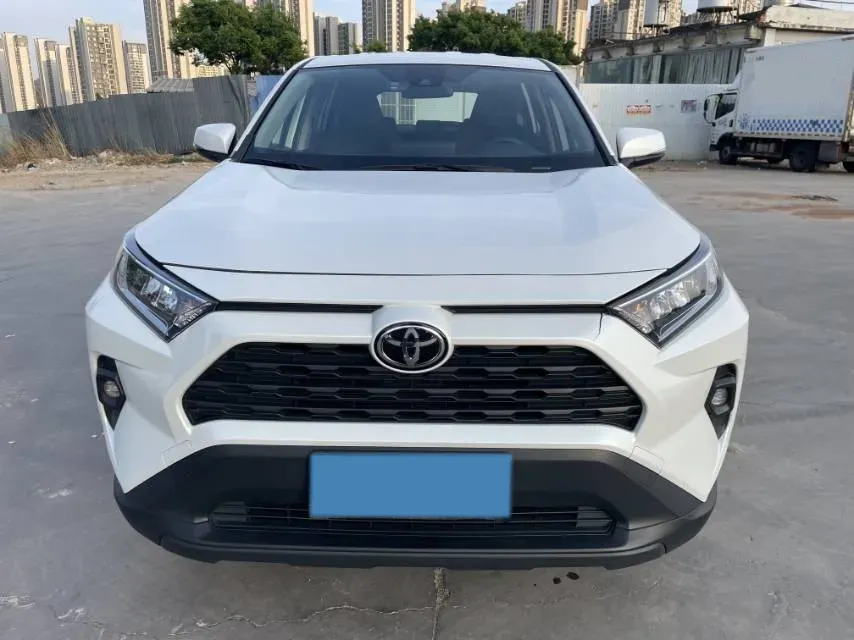 2024 Toyota RAV4 2.0L 171HP L4 CVT,autocango,china used car exporter,china ev exporter,chinese used car exporter,chinese used ev exporter