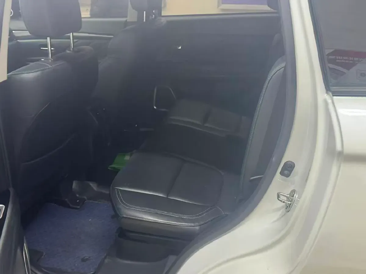 2019 Mitsubishi Outlander 2.0L 166HP L4 CVT,autocango,china used car exporter,china ev exporter,chinese used car exporter,chinese used ev exporter