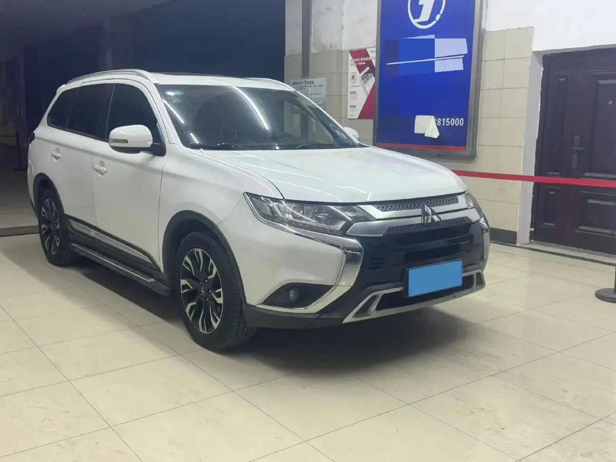 2019 Mitsubishi Outlander 2.0L 166HP L4 CVT,autocango,china used car exporter,china ev exporter,chinese used car exporter,chinese used ev exporter
