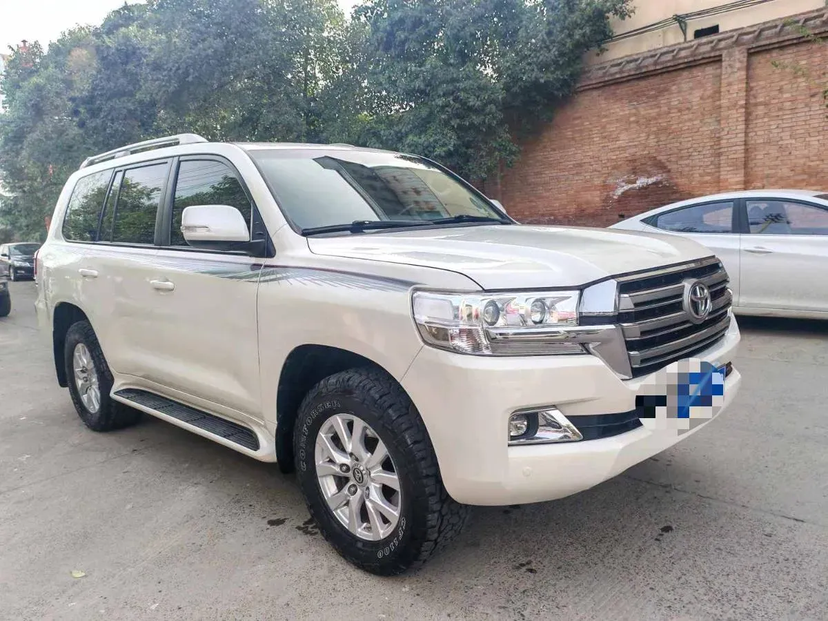 2019 Chevrolet Trax 1.0T 125HP L3 6AT,autocango,china used car exporter,china ev exporter,chinese used car exporter,chinese used ev exporter