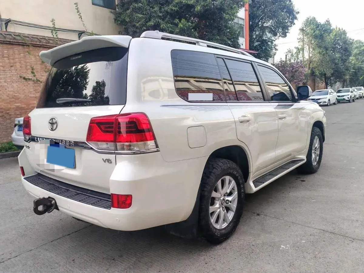 2019 Chevrolet Trax 1.0T 125HP L3 6AT,autocango,china used car exporter,china ev exporter,chinese used car exporter,chinese used ev exporter