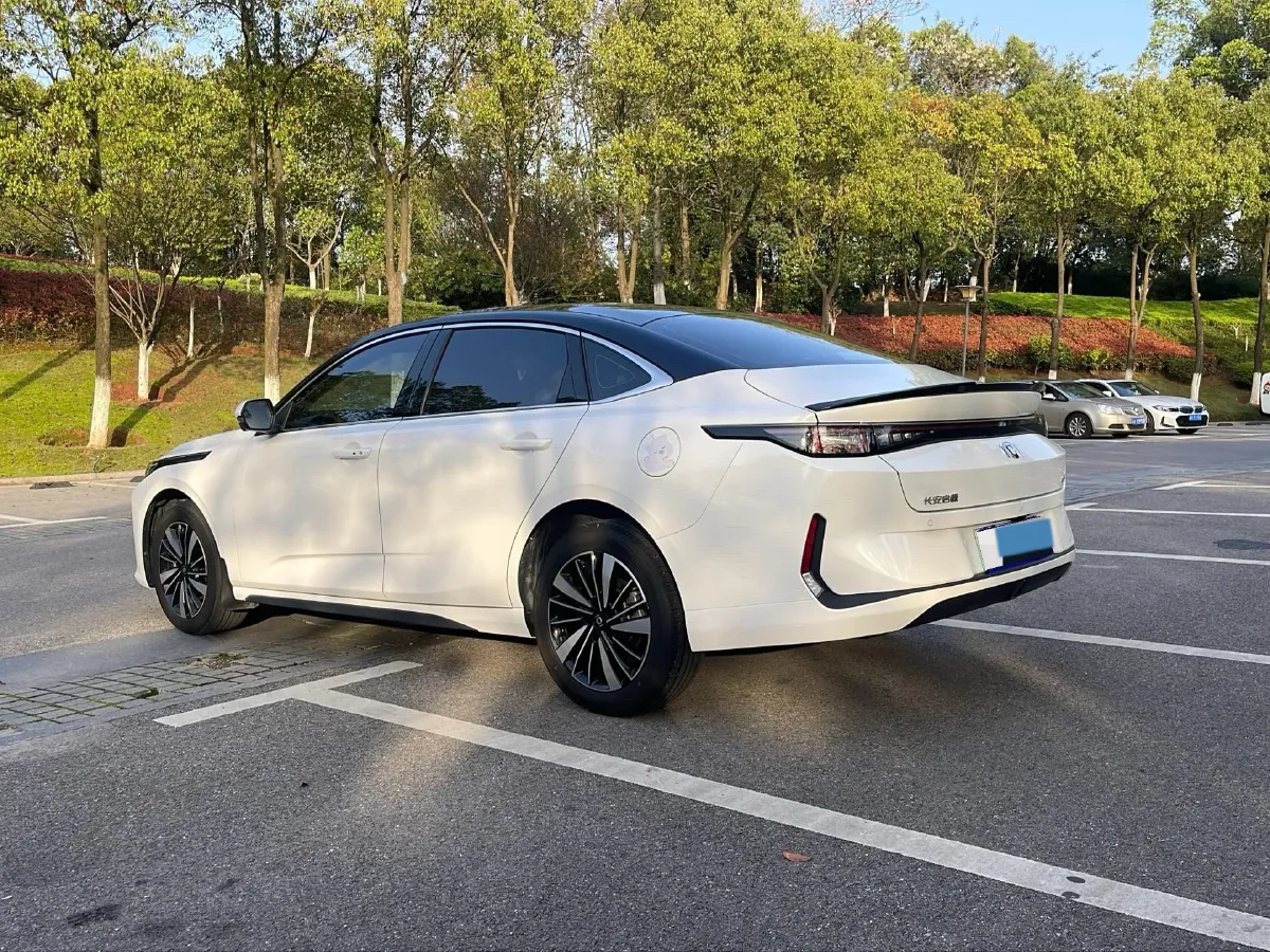 2024 ChangAn QiYuan A05 1.5L 110HP L4 E-CVT PHEV 18.99KWH,autocango,china used car exporter,china ev exporter,chinese used car exporter,chinese used ev exporter